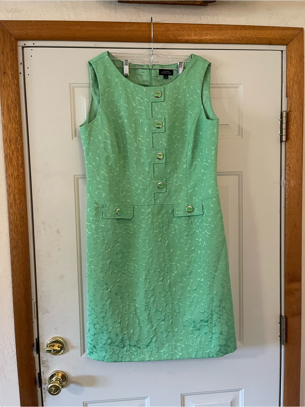 Tahari Arthur S Levine Green Textured Button Detail Sheath Dress Size 14